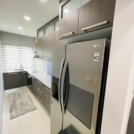 Adilux Luxurious 3 Bedroom Apartman Szarajevó